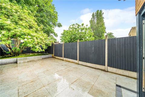 22 Leslie Road, London, E11 4HG