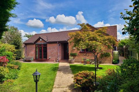 3 bedroom detached bungalow for sale, Snellgrove Close, Calmore SO40