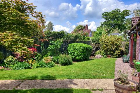 3 bedroom detached bungalow for sale, Snellgrove Close, Calmore SO40