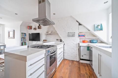 Flat 4, 17 Fawnbrake Avenue, London, SE24 0BE
