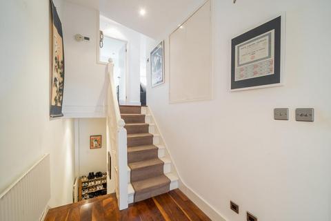 Flat 4, 17 Fawnbrake Avenue, London, SE24 0BE