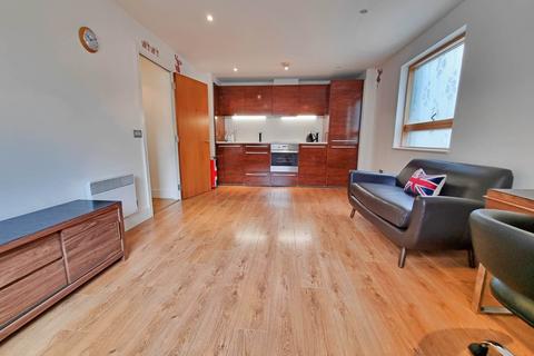 2 bedroom apartment to rent, College Street, Ipswich
