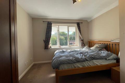 1 bedroom apartment to rent, Two Rivers Way, Newbury RG14