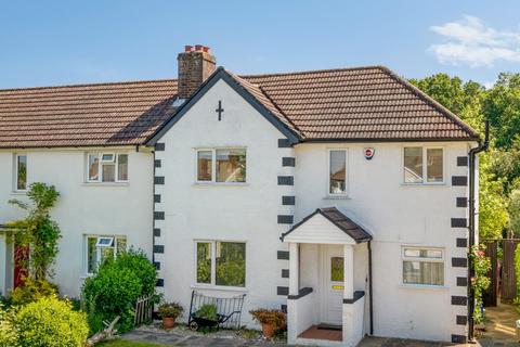 19 Parkfield Way, Bromley, BR2 8AE