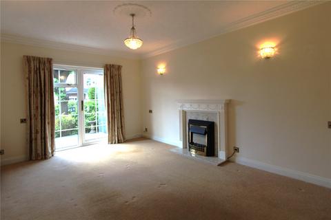 2 bedroom apartment to rent, Cremorne Place, King George Avenue, Petersfield, Hampshire, GU32