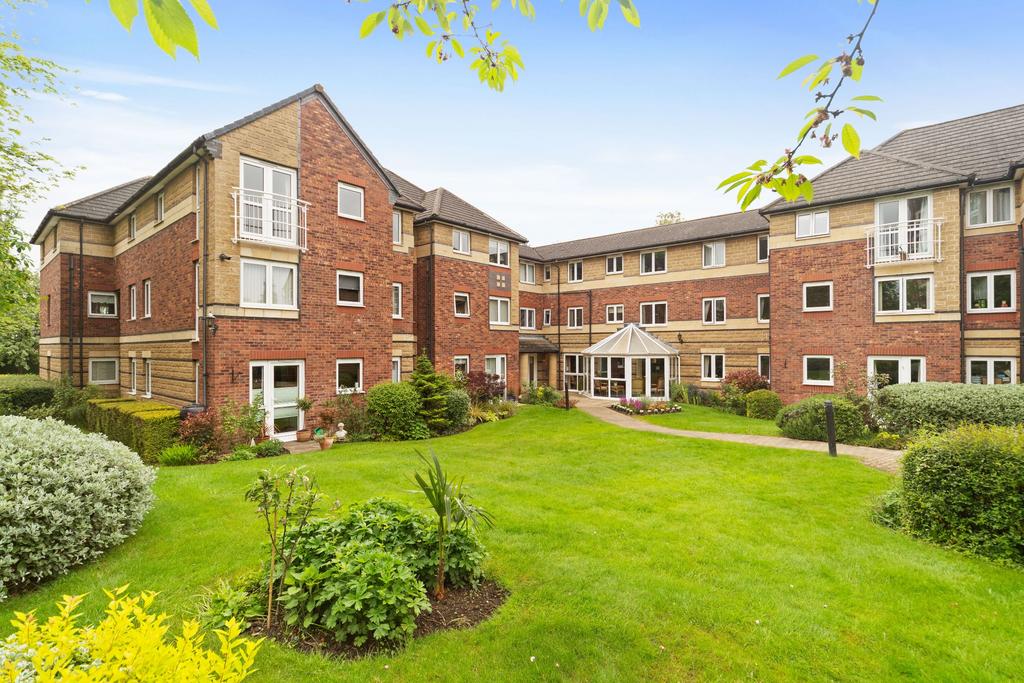 Primley Park View, Leeds LS17 2 bed apartment for sale £105,000