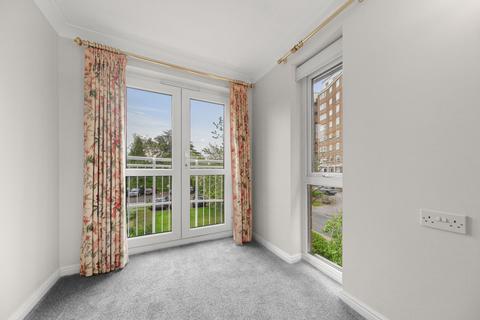 2 bedroom apartment for sale, Primley Park View, Leeds LS17