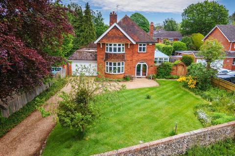 6 bedroom detached house for sale, Kidmore End Road, Emmer Green