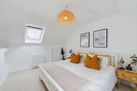 65 Highfield Road, Whitby, YO21 3LW