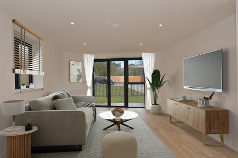 1 bedroom ground floor flat for sale, Forest View, Chingford