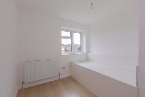 38 Maryside, Slough, SL3 7ET