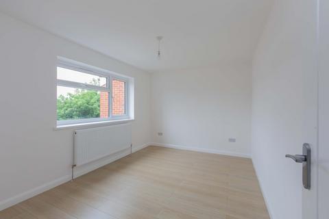 38 Maryside, Slough, SL3 7ET