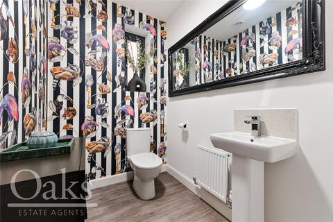 17 Bennett Close, Coulsdon, CR5 3JU