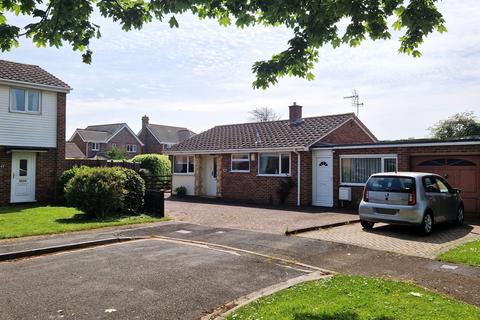 2 bedroom bungalow for sale, Stoneleigh Close, Burnham-on-Sea, TA8