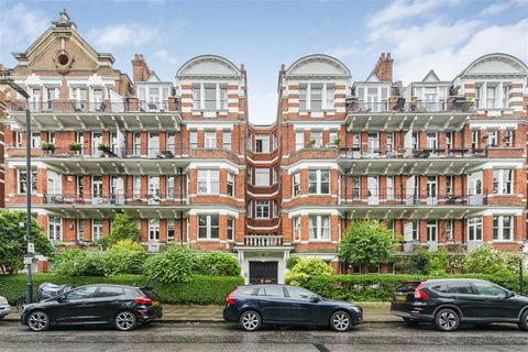 4 bedroom flat to rent, Prince of Wales Mansions, Prince Of Wales Drive, SW11
