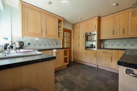 4 bedroom chalet for sale, Franklands Gardens, Burgess Hill, RH15