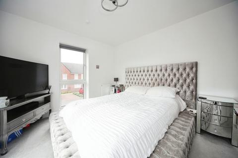 2 bedroom apartment for sale, at Sidings Way, Dunstable, Bedfordshire LU6
