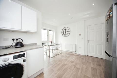 2 bedroom apartment for sale, at Sidings Way, Dunstable, Bedfordshire LU6