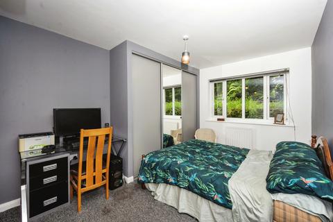 2 bedroom apartment for sale, Cheshire Close, Newton-le-Willows, WA12