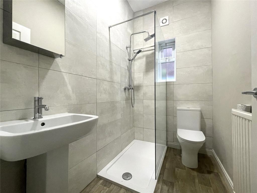 Shower Room B