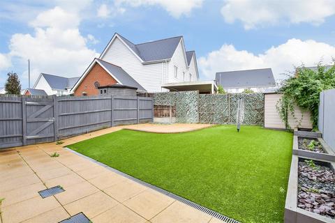9 Barrow Hill Close, Snodland, ME6 5FX