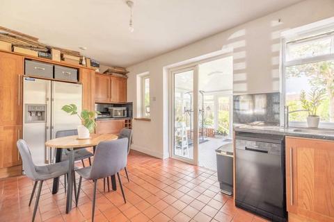 25 Ditton Road, Datchet, Slough, SL3 9LJ