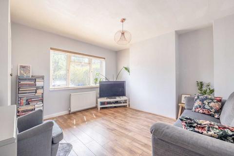 25 Ditton Road, Datchet, Slough, SL3 9LJ