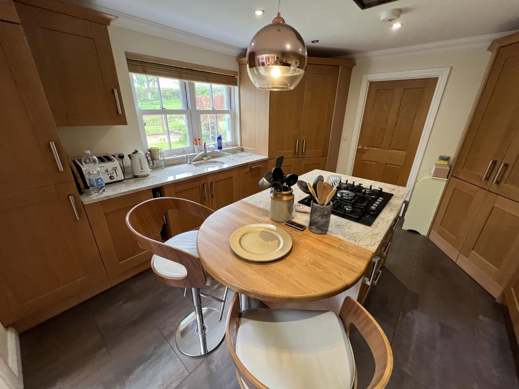 Kitchen/Breakfast Room