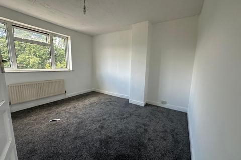 3 bedroom semi-detached house to rent, Downing Drive, Greenford UB6