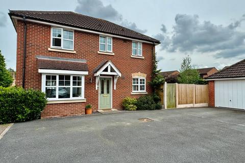 3 bedroom detached house for sale, Bredon Drive, Kings Acre, Hereford, HR4
