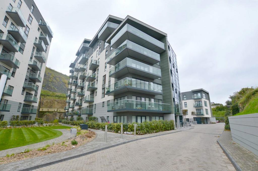 Westmount Road, Jersey JE2 2 bed apartment £475,000