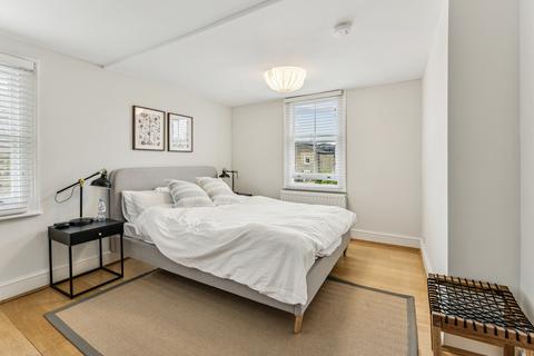 2 bedroom maisonette for sale, Elthiron Road, London SW6