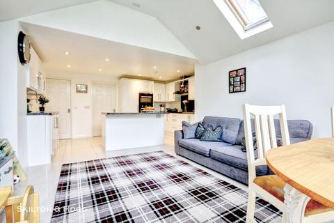 128 Buchanan Road, Rugby, CV22 6AZ
