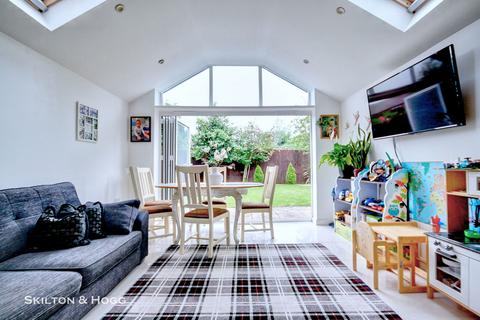 128 Buchanan Road, Rugby, CV22 6AZ