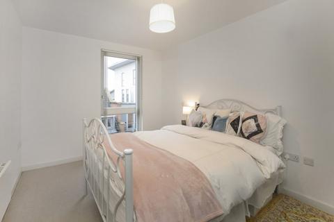 2 bedroom flat for sale, Leetham House, Hungate, York, YO1