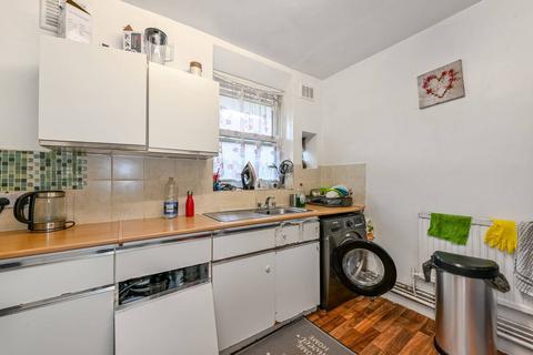 2 bedroom flat for sale, Camden Park Road, Camden, London, NW1