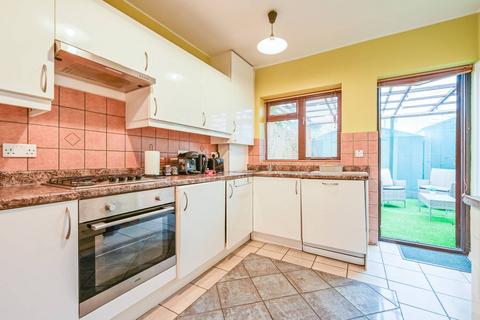 3 bedroom terraced house to rent, Shipman Road, Canning Town, London, E16