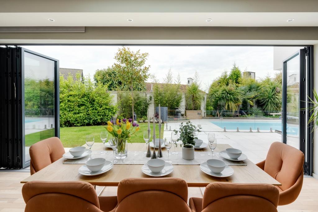 Dining 76b