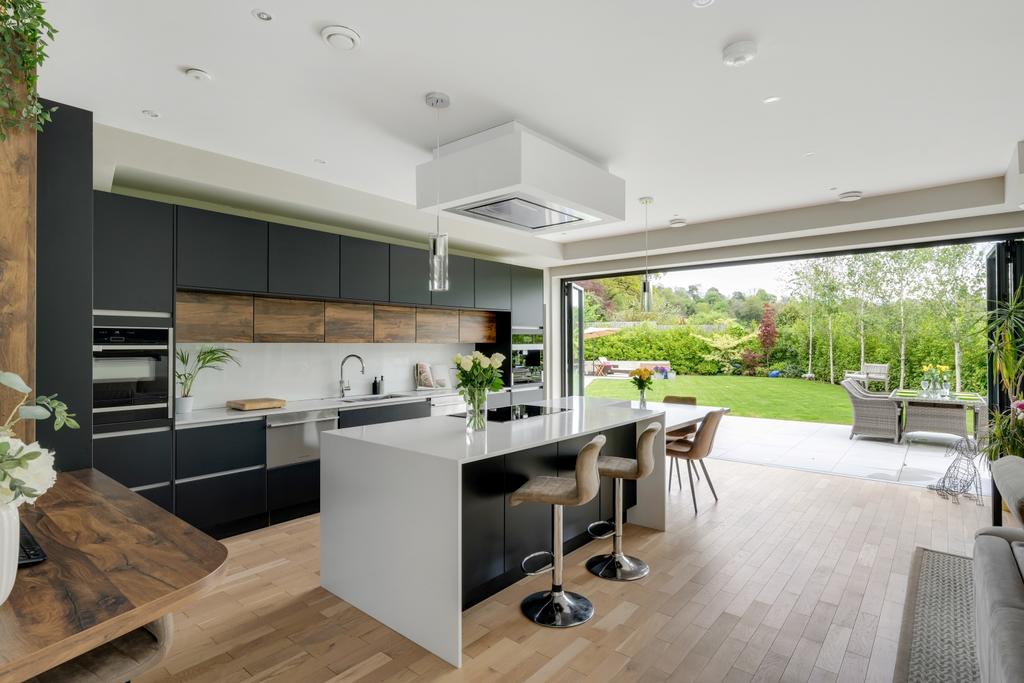 Kitchen 76b