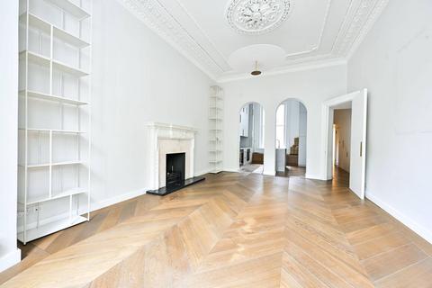 2 bedroom flat to rent, Redcliffe Square, Chelsea, London, SW10