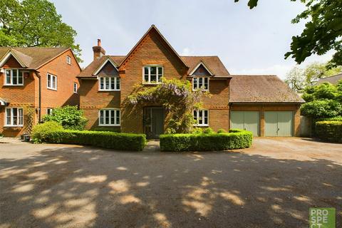 5 bedroom detached house for sale, Lea Heath Way, Hurst, Reading, Berkshire, RG10