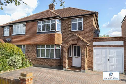 3 bedroom semi-detached house to rent, Chigwell, Essex IG7