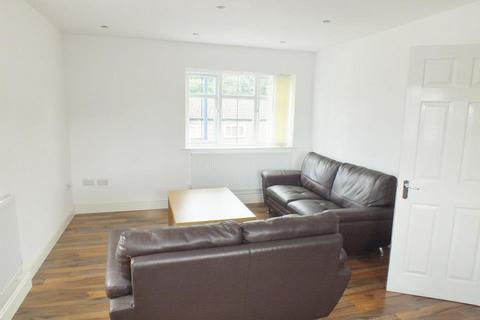 3 bedroom apartment to rent, Flat 8 Bawaz Place 1 Independant Street, Nottingham, NG7 3LN