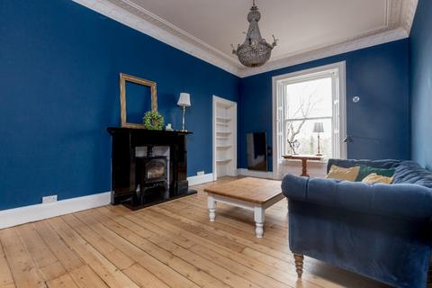 3 bedroom flat to rent, Royal Crescent , Edinburgh EH3
