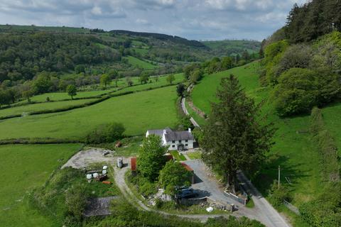 5 bedroom detached house for sale, Dyffryn Cottage, Llanfynydd