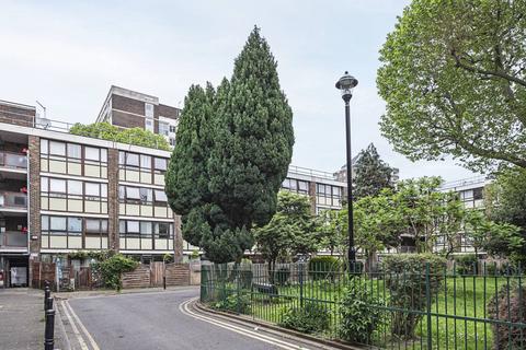 3 bedroom flat to rent, Crondall Court, Hoxton, London, N1