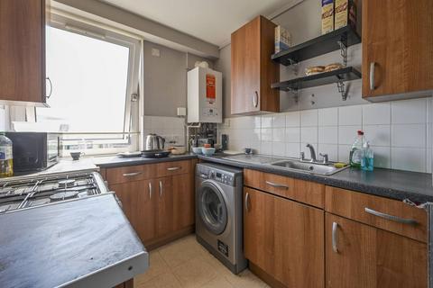 2 bedroom flat to rent, Mace Street, Bethnal Green, London, E2