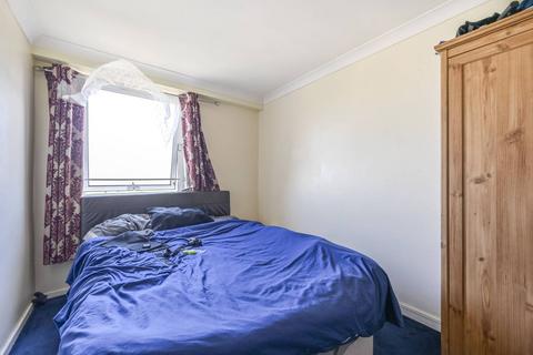 2 bedroom flat to rent, Mace Street, Bethnal Green, London, E2