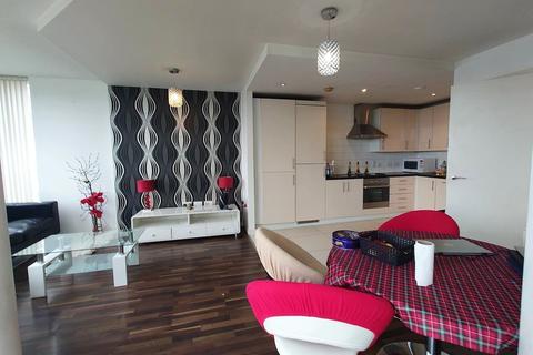 2 bedroom apartment for sale, Station Approach, Hayes, Greater London, UB3