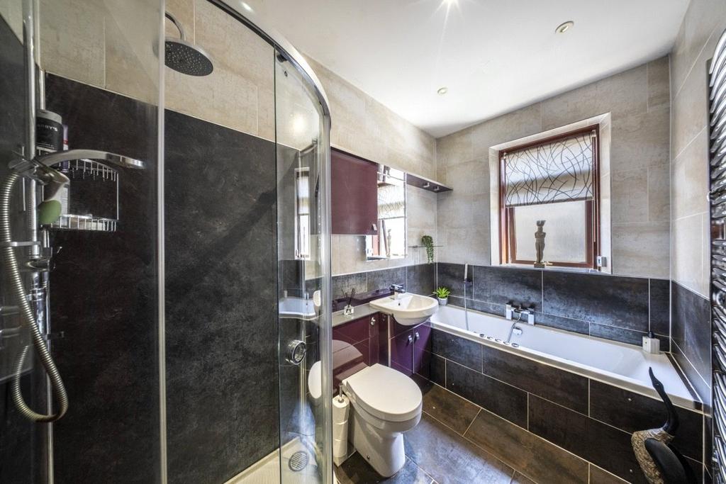 Ground Bathroom